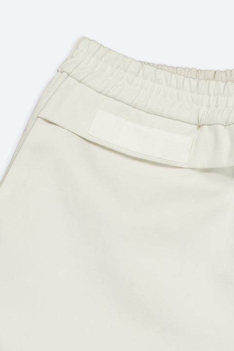 The denim shorts have minimal modern aesthetics design allowing comfort and bringing self-confidence. This unique piece is made locally in Paris to reduce environmental impact and guarantee high quality and durability of the products.