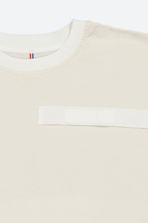 he floral jacquard t-shirt has minimal modern aesthetics design allowing comfort and bringing self-confidence. This unique piece is made locally in Paris to reduce environmental impact and guarantee high quality and durability of the products.