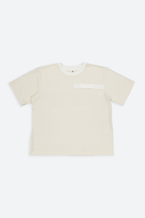 he floral jacquard t-shirt has minimal modern aesthetics design allowing comfort and bringing self-confidence. This unique piece is made locally in Paris to reduce environmental impact and guarantee high quality and durability of the products.