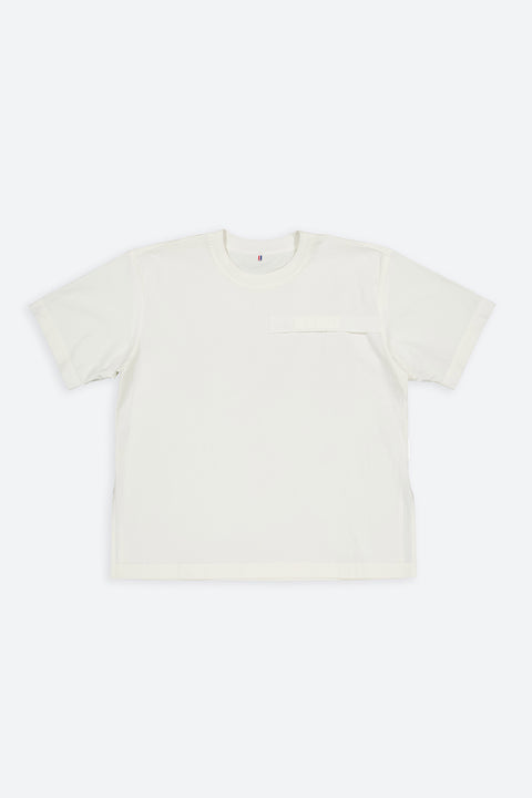 The cotton stripes t-shirt has minimal modern aesthetics design allowing comfort and bringing self-confidence. This unique piece is made locally in Paris to reduce environmental impact and guarantee high quality and durability of the products. 