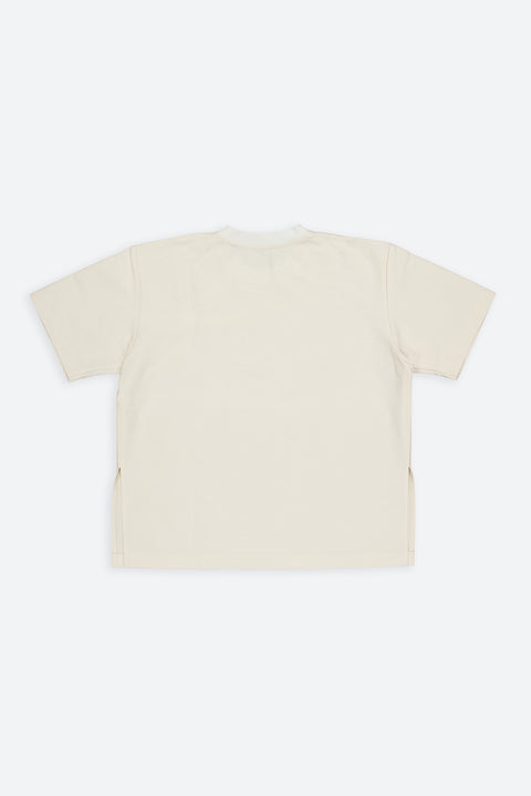The natural cotton jersey t-shirt has minimal modern aesthetics design allowing comfort and bringing self-confidence. This unique piece is made locally in Paris to reduce environmental impact and guarantee high quality and durability of the products. 
