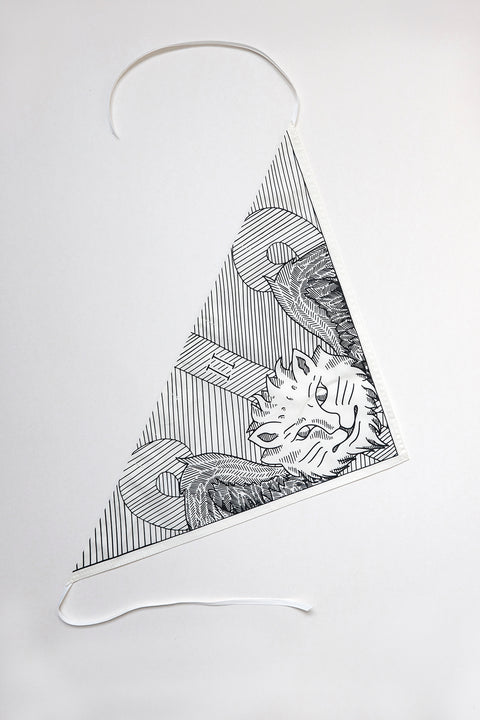 THE TWO OF CUPS triangular panel & bandana is made from leftover deadstock white cotton poplin. The bandana has an exclusive design inspired by tarot cards drawn by the artist Maria Robla and printed with black artisanal eco-friendly ink locally in Paris in collaboration with RoStudio. Wear the black and white bandana alone or attach it to the essential pieces to personalize them and wear them your unique way. Your perfect summer accessory.