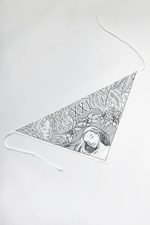 THE WORLD triangular panel & bandana is made from leftover deadstock white cotton poplin. The bandana has an exclusive design inspired by tarot cards drawn by the artist Maria Robla and printed with black artisanal eco-friendly ink locally in Paris in collaboration with RoStudio. Wear the black and white bandana alone or attach it to the essential pieces to personalize them and wear them your unique way.Your perfect summer accessory.